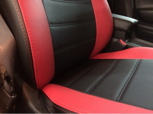 Авточехлы на Honda Civic 8 4D